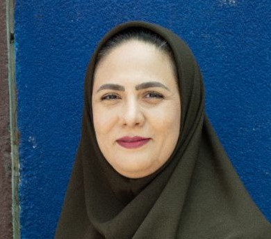 عکس خانم جعفری آموزگار پایه سوم مدرسه نورامیر اصفهان
