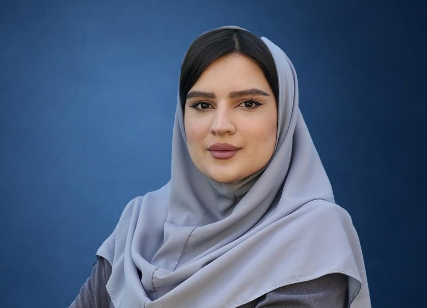 عکس خانم مهدیس اسدی آموزگار پایه سوم مدرسه نورامیر اصفهان